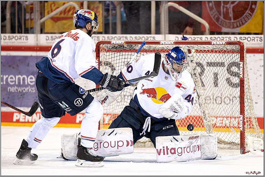 PENNY DEL Viertelfinale 4. Spiel; Duesseldorfer EG - Red Bull Muenchen; Duesseldorf, 16.04.2022